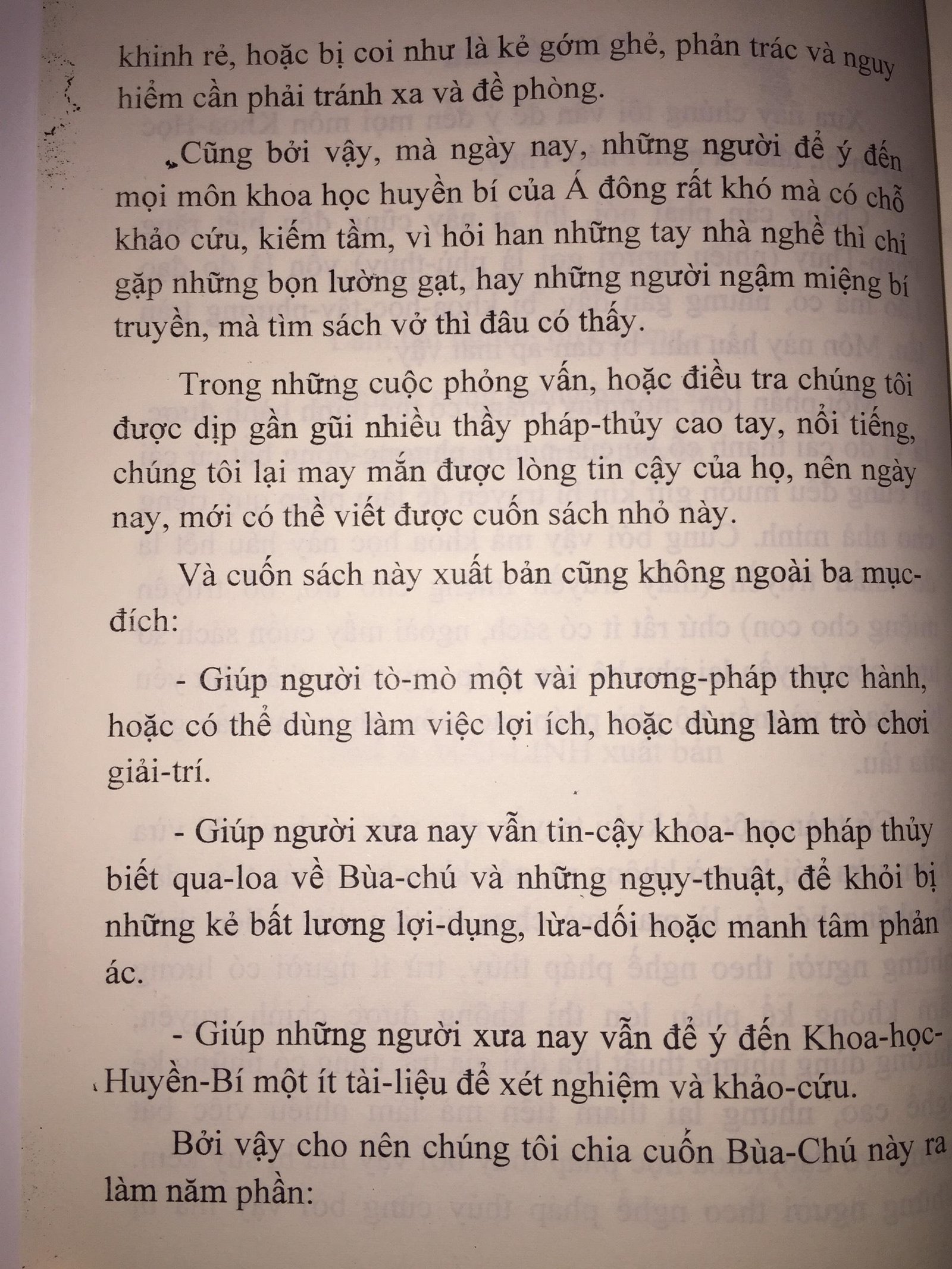 Van-Phap-Bi-Tang-–-Le-Ung-Tran-Lang-4.jpg