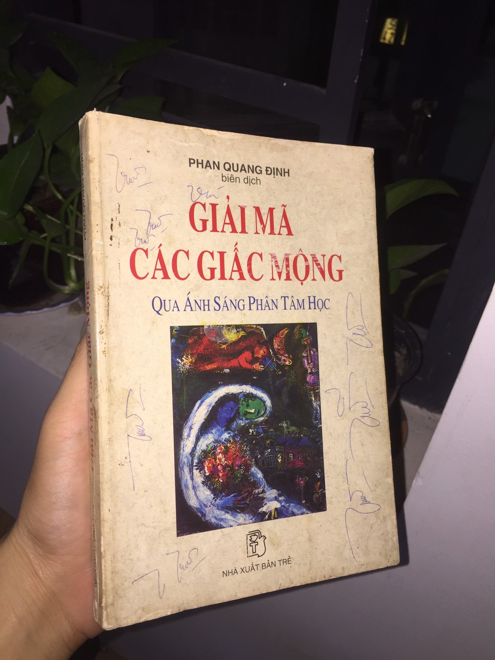 giai-ma-cac-giac-mong-qua-anh-sang-phan-tam-hoc.jpg