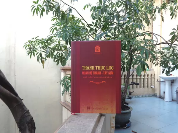 Thanh-Thuc-Luc-Quan-He-Thanh-Tay-Son-The-Ky-XVIII-XIX.jpg