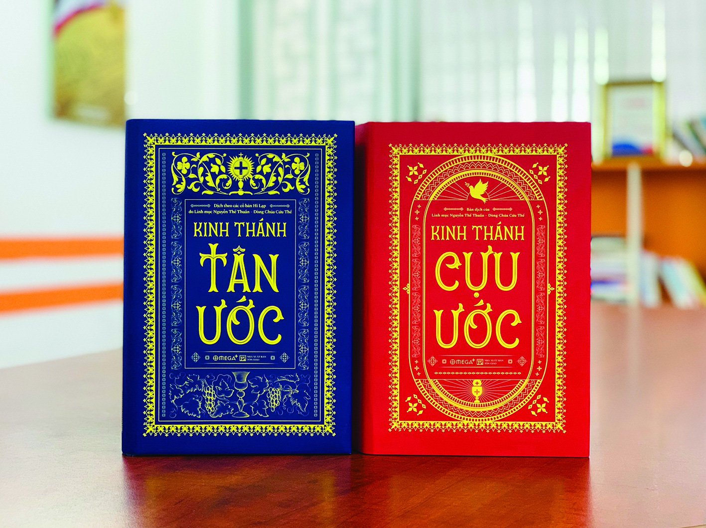 Kinh Thánh Tân Ước + Kinh Thánh Cựu Ước