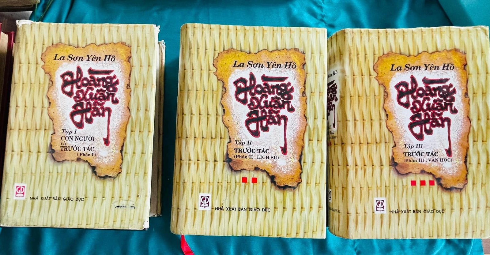 La-Son-Yen-Ho.jpg