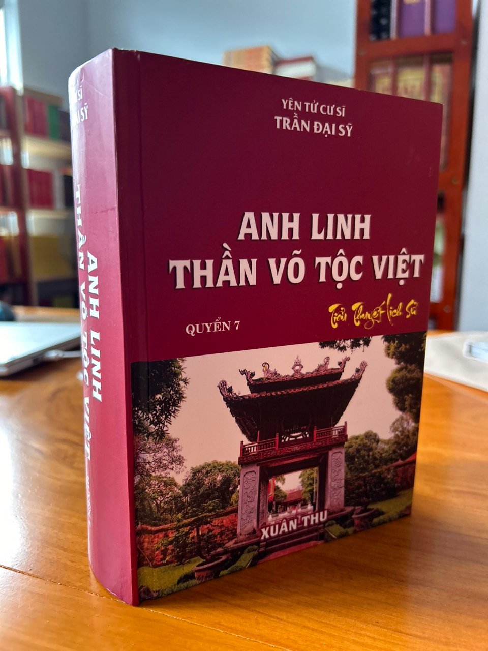 Anh-Linh-Than-Vo-Toc-Viet-Yen-Tu-Cu-Si-Tran-Dai-Sy.jpg