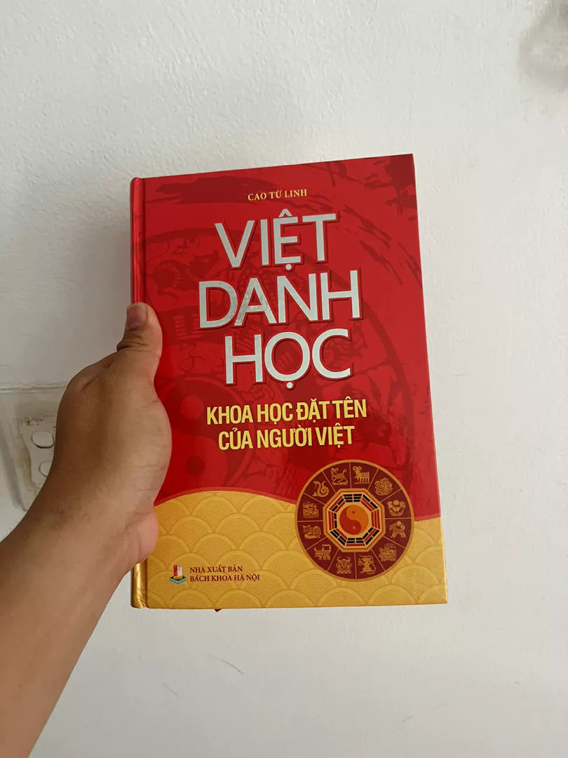 Viet-Danh-Hoc-Khoa-Hoc-Dat-Ten-Cua-Nguoi-Viet.webp