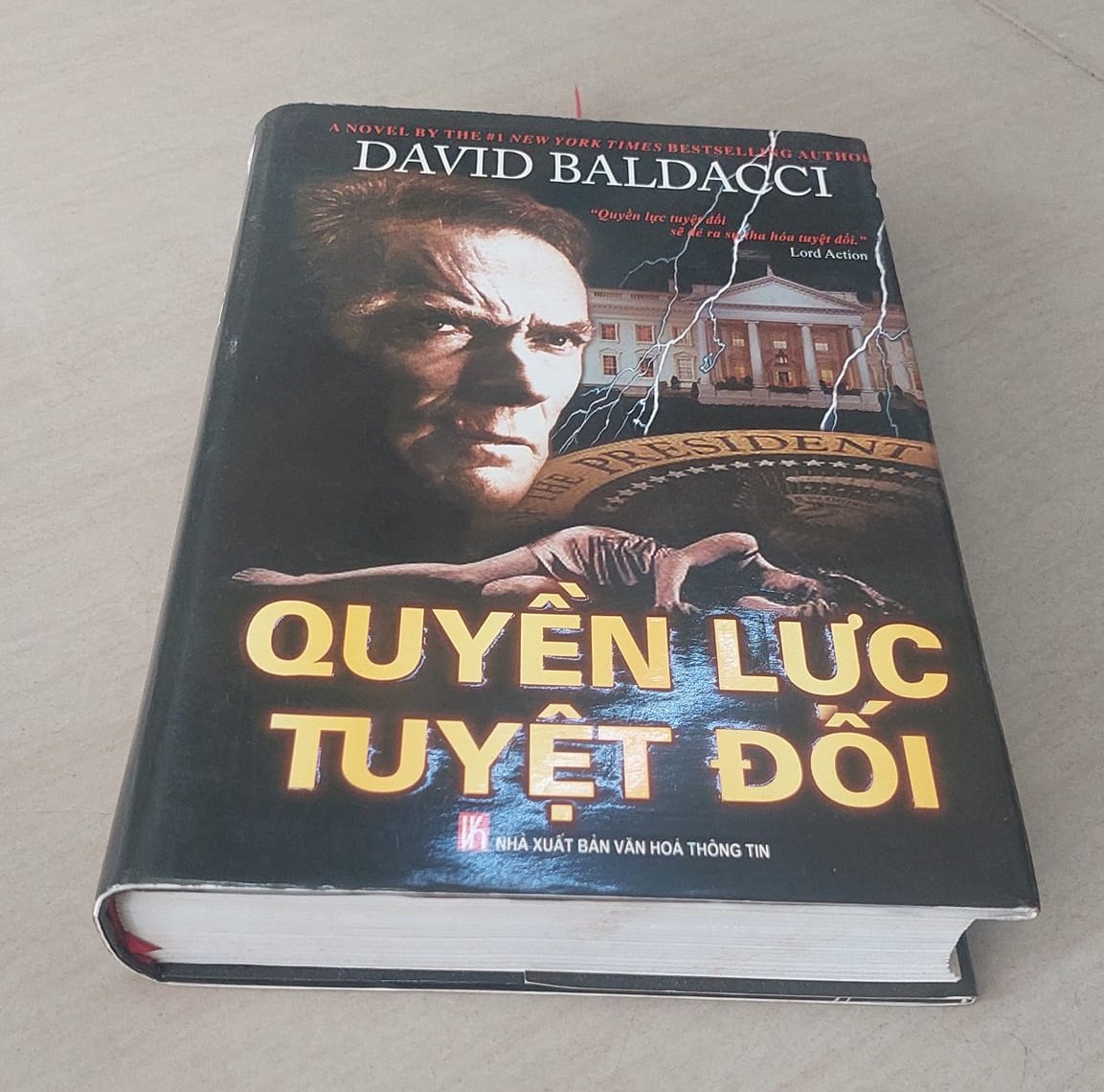 Quyen-Luc-Tuyet-Doi-David-Baldacci.jpg