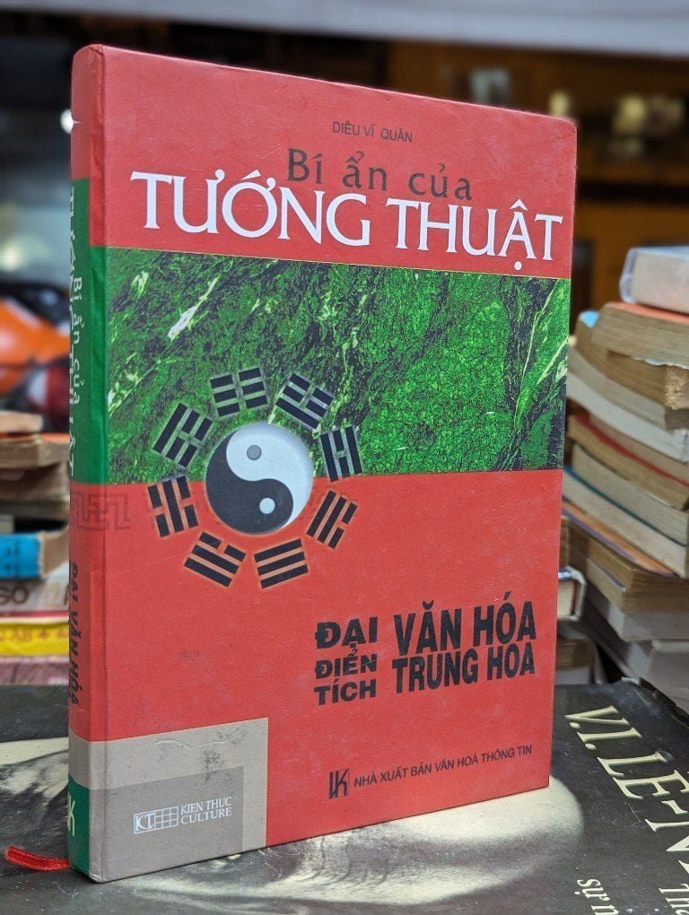 Bi-An-Cua-Tuong-Thuat-NXB-Van-Hoa-Thong-Tin-2004-Dieu-Vi-Quan-401-Trang.jpg