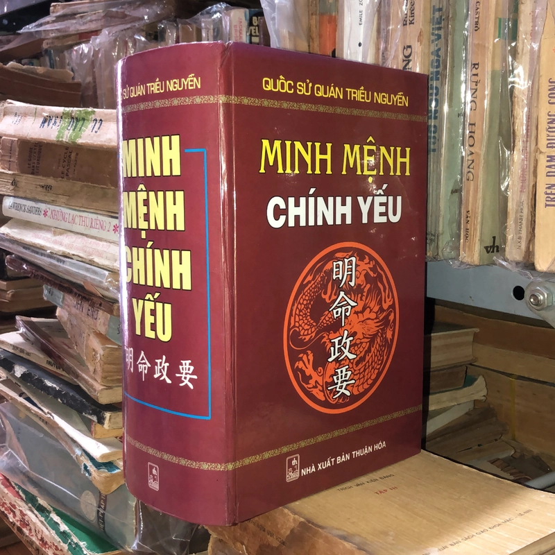 Minh-Menh-Chinh-Yeu.webp